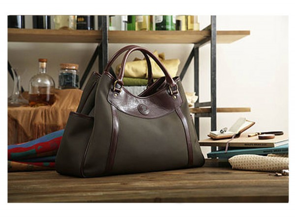 Kurier Tasche klassisch Olivengrün