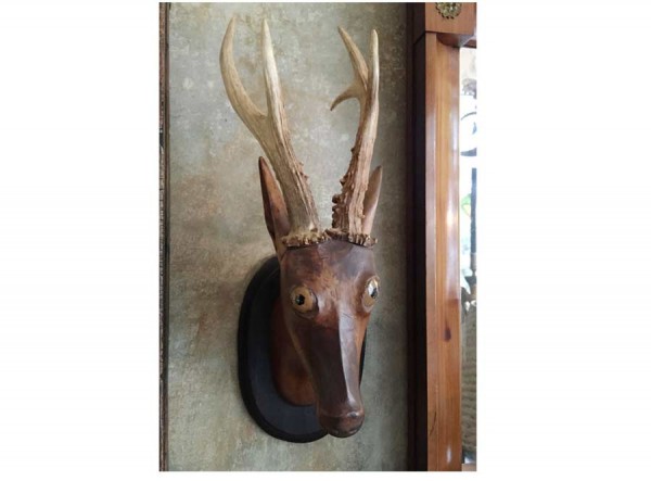 Rudi der Holz Hirsch